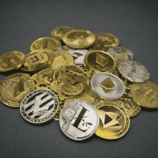 Article thumbnail: What are Altcoins?